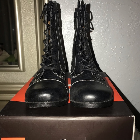 G by Guess GBG Brryan Boot Combat Booties NEW - Picture 2 of 6